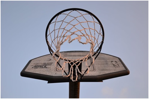 SFR (Altice) poursuit sa stratégie de contenus avec du Basket
