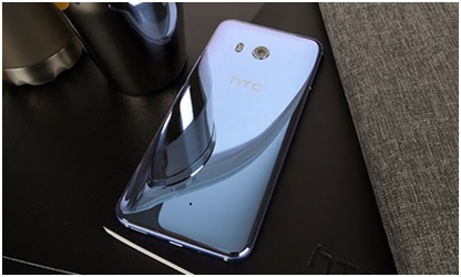 Vente flash : Le smartphone HTC U11 à prix réduit chez Sosh et Orange