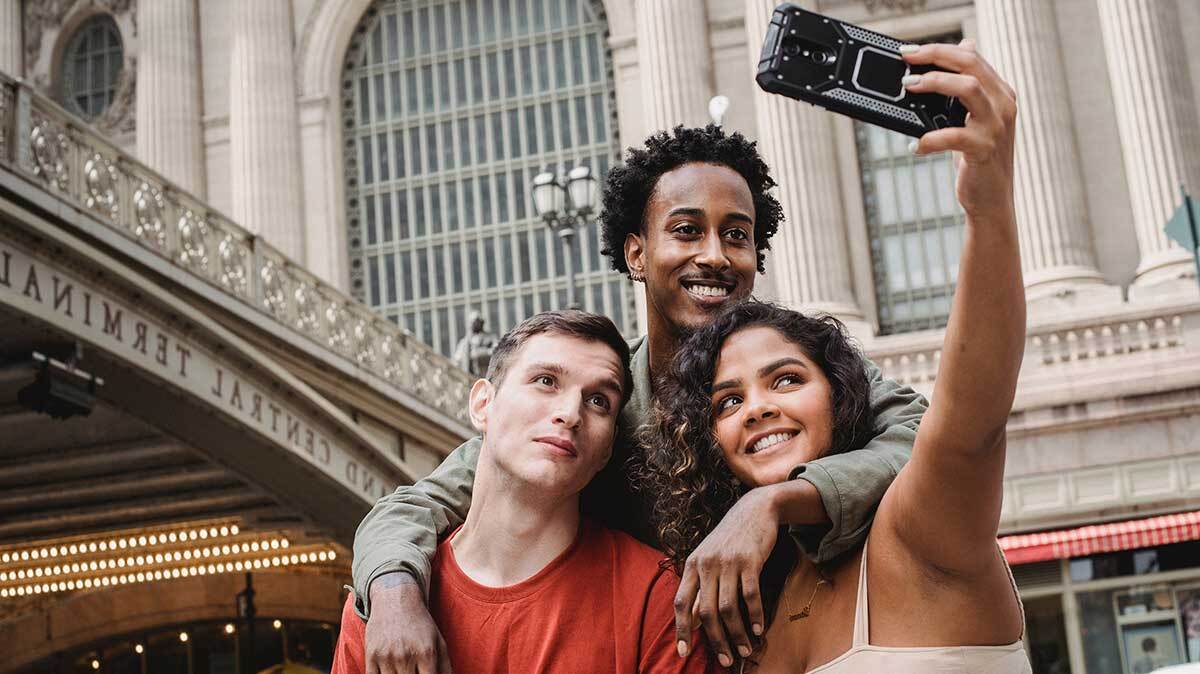 Plus que quelques heures pour vous saisir de l'une des 3 séries spéciales B&You de Bouygues Telecom à prix promo !