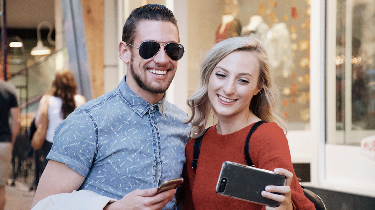 Forfait à 10€ : B&You vs RED by SFR !