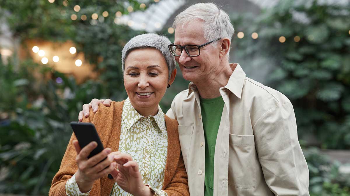 Battle des forfaits mobiles 5 Go : RED contre B&You