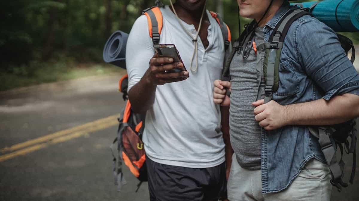 Battle des forfaits mobiles 5G avec data illimitée : Orange vs SFR