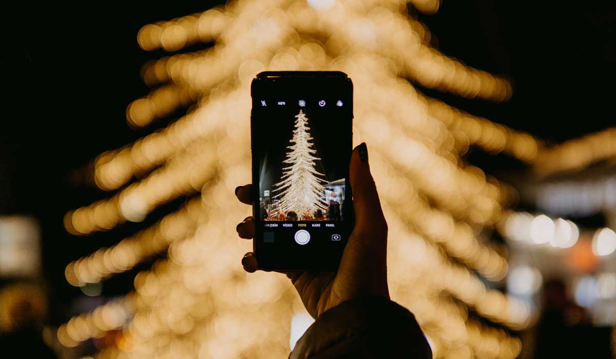 Bouygues Telecom offre le premier mois sur les forfaits mobiles B&You de Noël