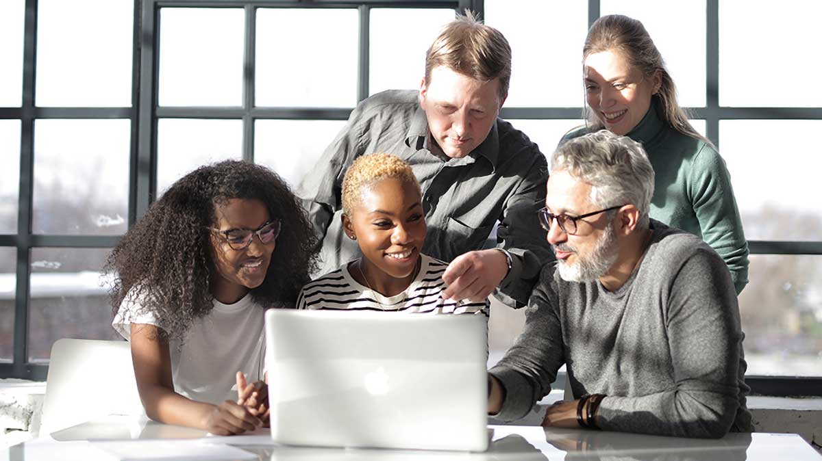 Box Fibre à 16 € par mois : Freebox mini 4K, SFR Fibre ou Bbox Fit ?