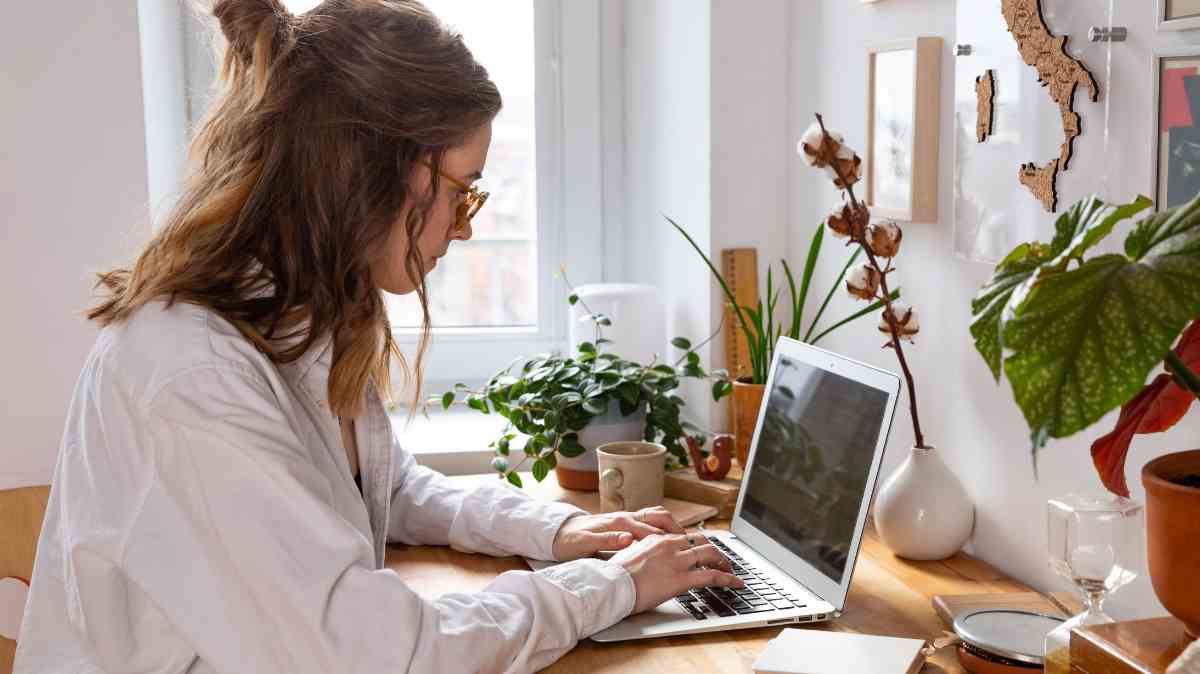 Box internet avec décodeur TV : quelle offre choisir pour moins de 20€ par mois ?