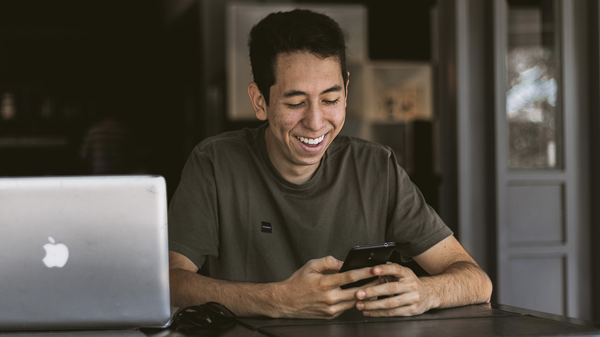 La bataille entre trois forfaits mobiles 40 Go à partir de 4.99€ par mois