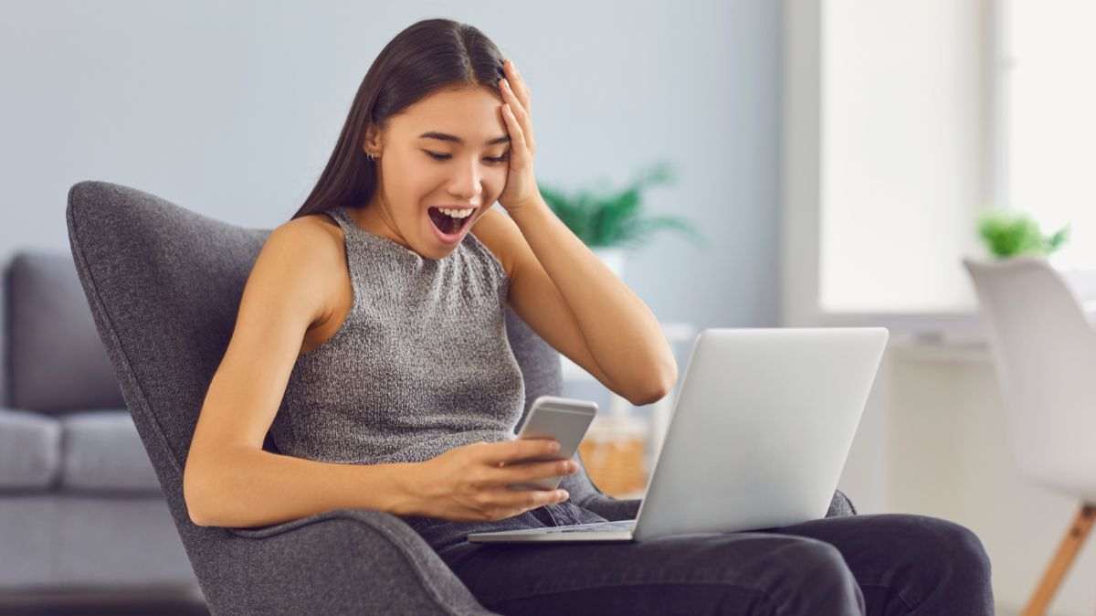 Commencez à payer votre forfait mobile sans engagement La Poste Mobile qu'en 2024 grâce à la promo 4 mois offerts !