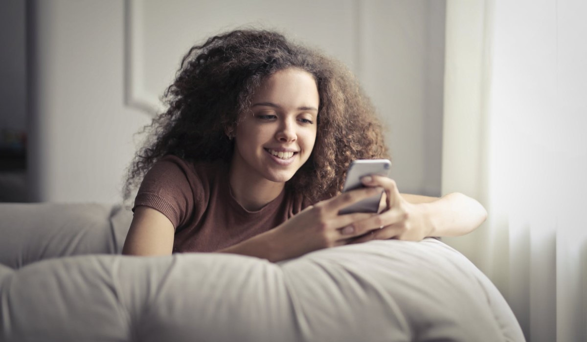 Confinement : Free augmente la data pour ses abonnés bloqués en Europe