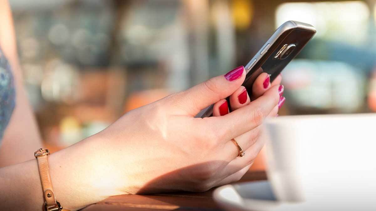 Obtenez un forfait mobile 5G sans engagement à prix canon chez Orange, SFR, Free Mobile et Bouygues Telecom