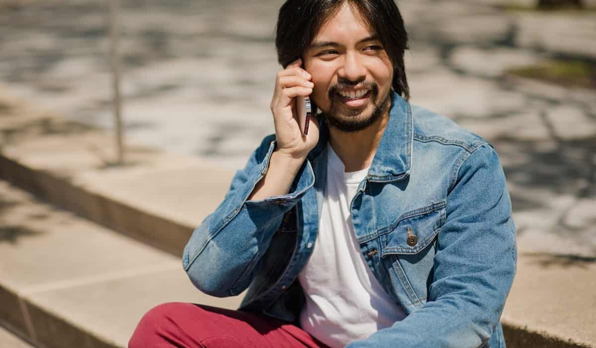 Craquez pour un forfait mobile 100 Go à prix canon chez Sosh ou La Poste Mobile