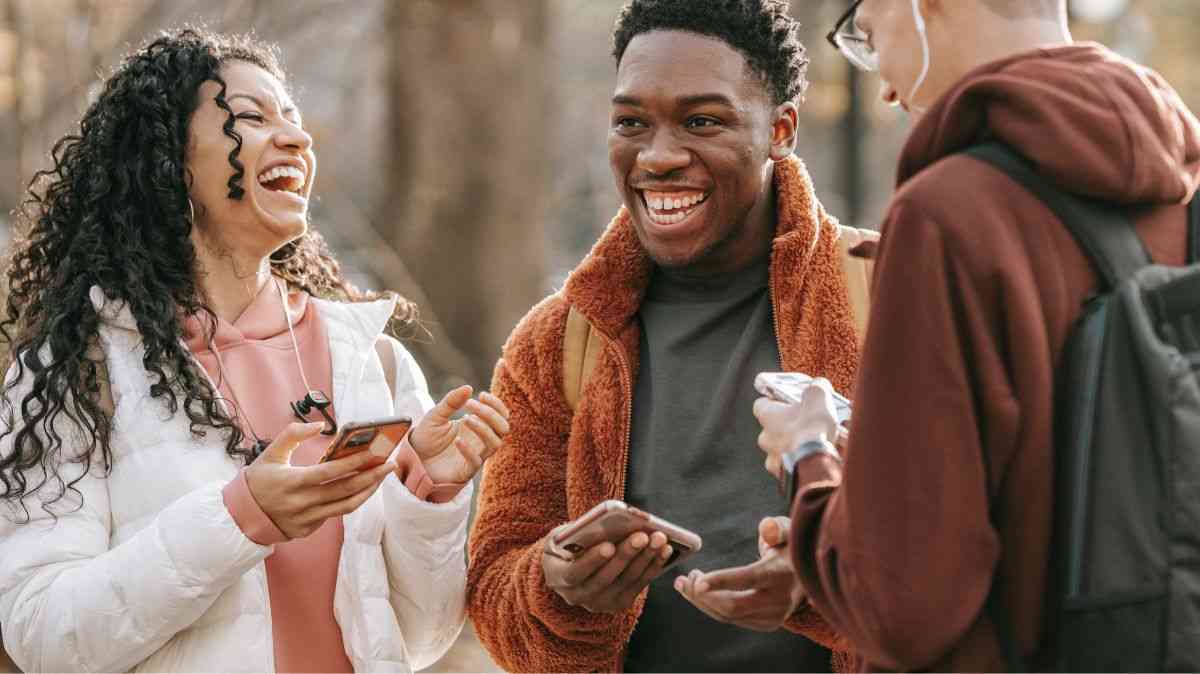 Craquez pour un forfait mobile 100Go à prix cassé chez RED by SFR, B&You de Bouygues Telecom ou SOSH by Orange