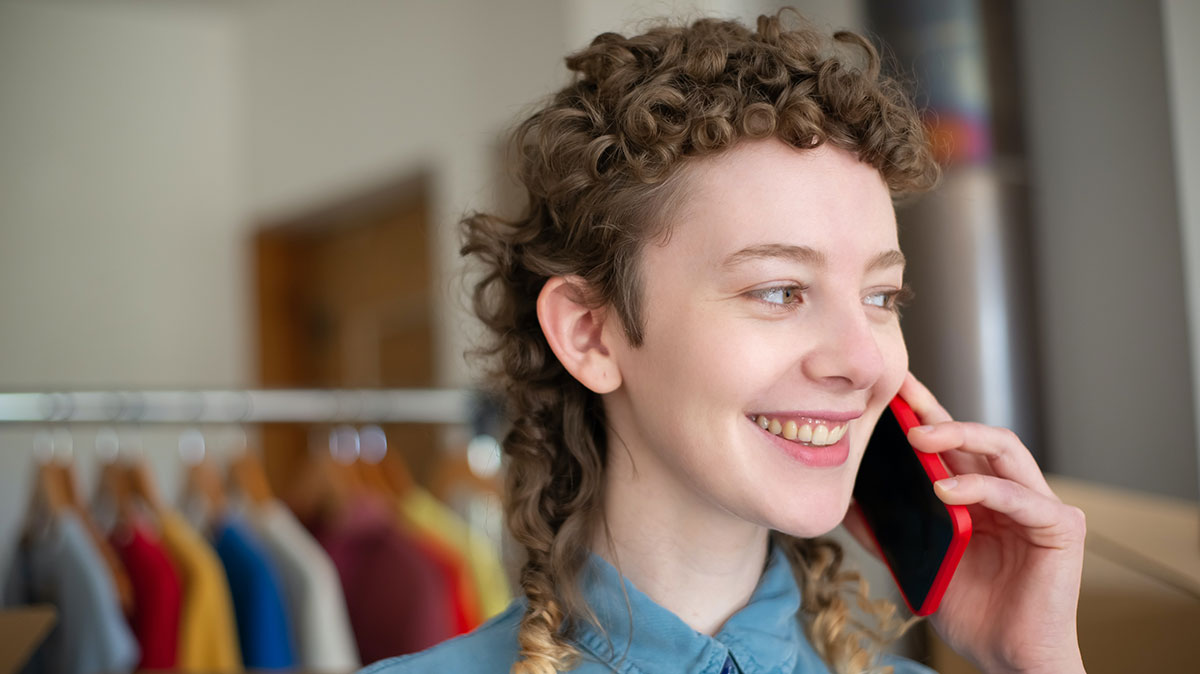 Découvrez le nouvel opérateur mobile YouPrice et sa large gamme de forfaits ajustables sans engagement !