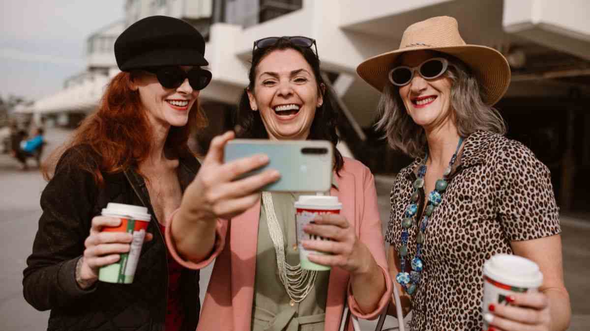 Découvrez les forfaits mobiles à 9,99€ avec 100Go sur les réseaux Orange, SFR et Bouygues Telecom !