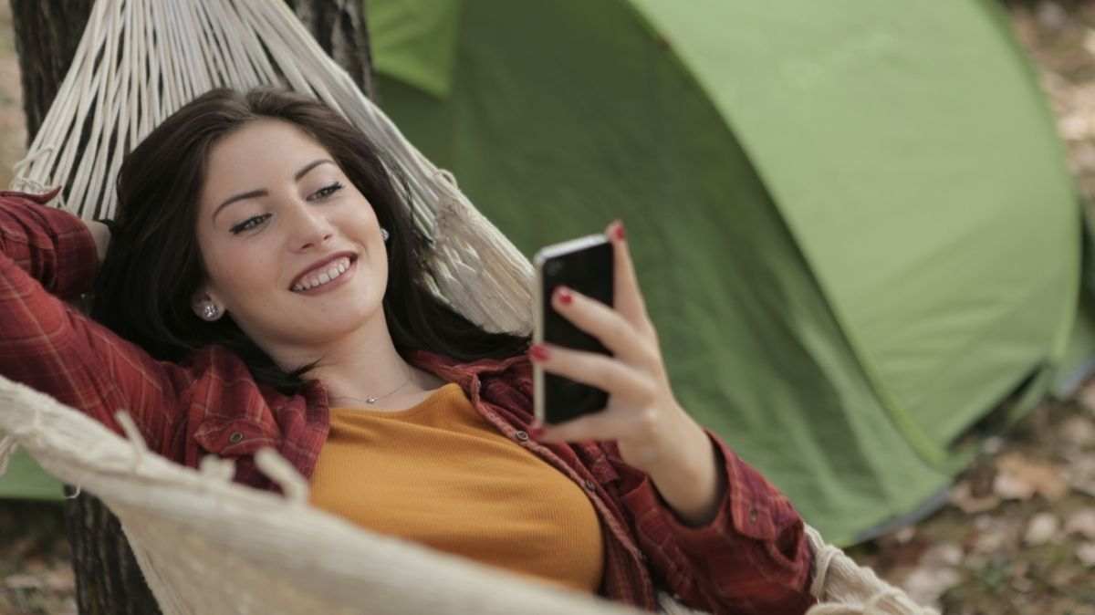 Découvrez les quatre forfaits pas chers dès 5.99€ par mois avec jusqu'à 130Go de 4G sur le réseau Orange de Lebara Mobile