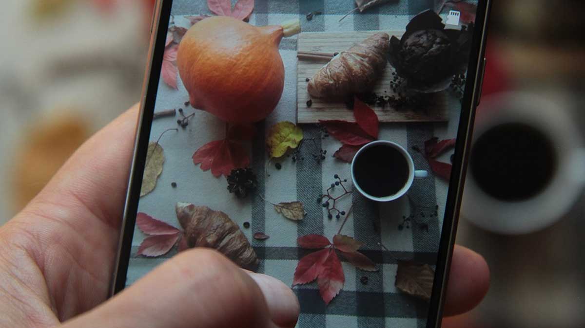 Découvrez sans plus tarder l'offre mobile 5G la moins chère du marché et disponible sur le réseau Orange ou SFR !