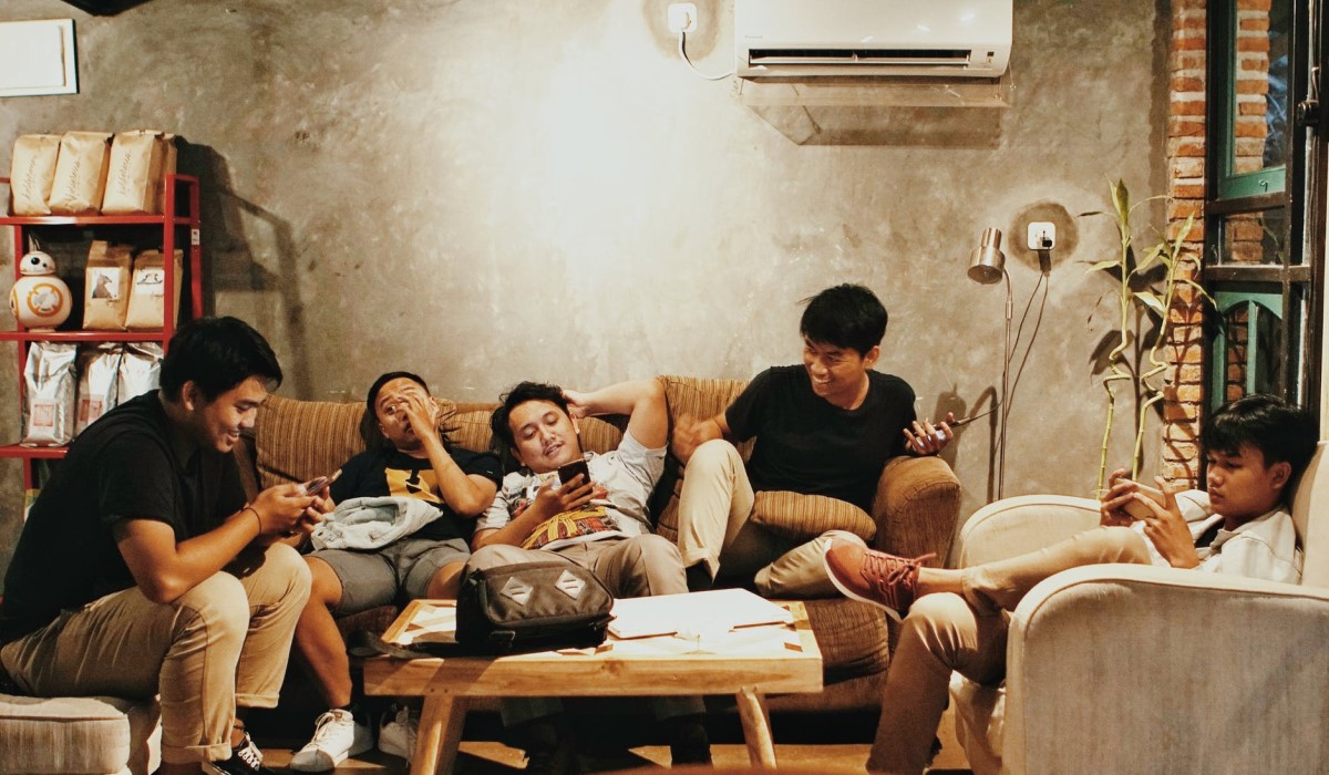 Datavores : Quel forfait sans engagement avec 100Go choisir : NRJ Mobile, RED by SFR ou Free Mobile ?