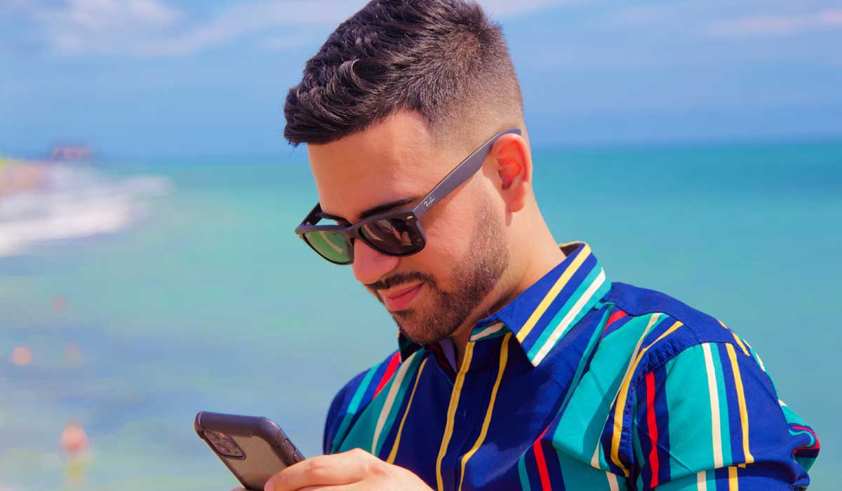 Forfait illimité avec 100Go de 4G : deux promos chez RED by SFR et NRJ Mobile !