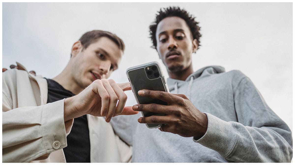 Voici trois forfaits pas chers pour profiter du réseau Orange : de 20 à 60Go dès 5.99€ par mois chez SOSH, Lebara Mobile et YouPrice