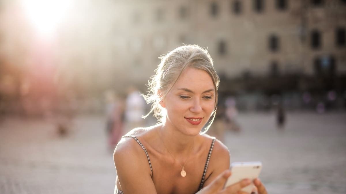 Un forfait mobile 100Go à 12.99€ par mois sans engagement et sans condition de durée, ça vous tente ?