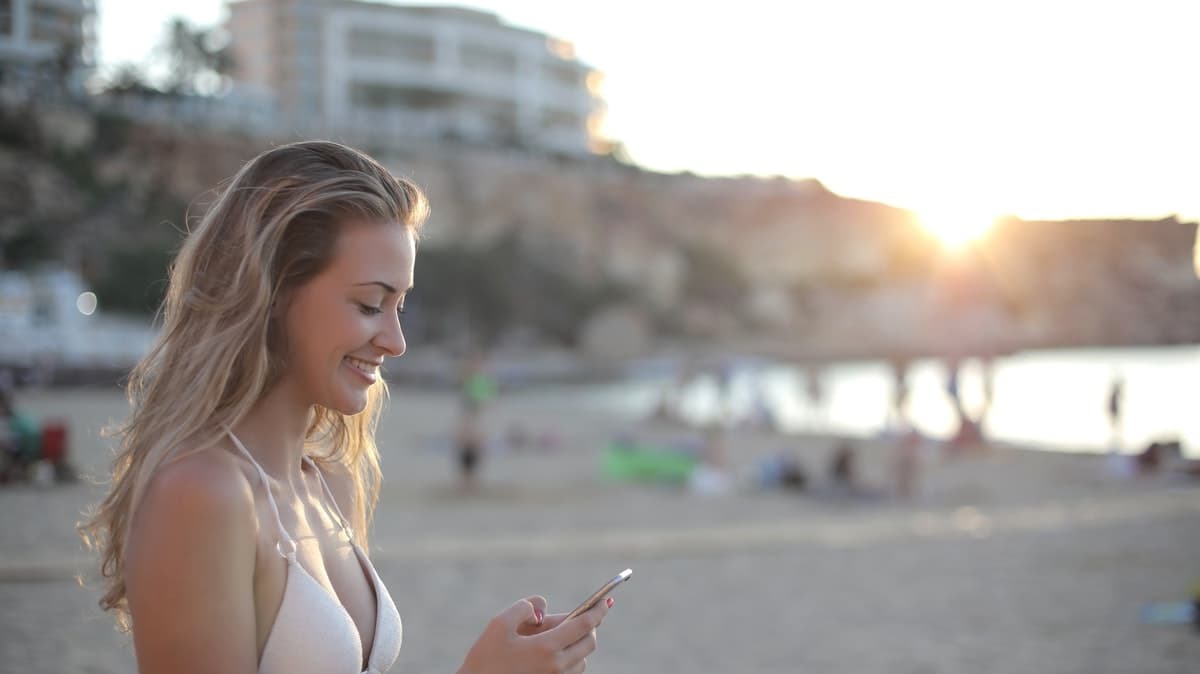 Forfaits mobile 120 ou 130 Go à moins de 10€ : le duel entre 2 opérateurs sur le réseau Bouygues Telecom