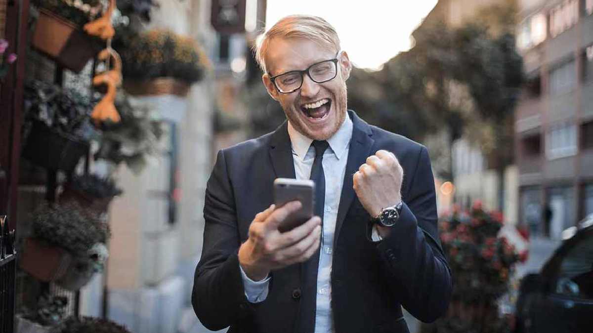 Free, Bouygues Telecom, RED by SFR : les meilleurs forfaits mobile à moins de 5 € pour les vacances