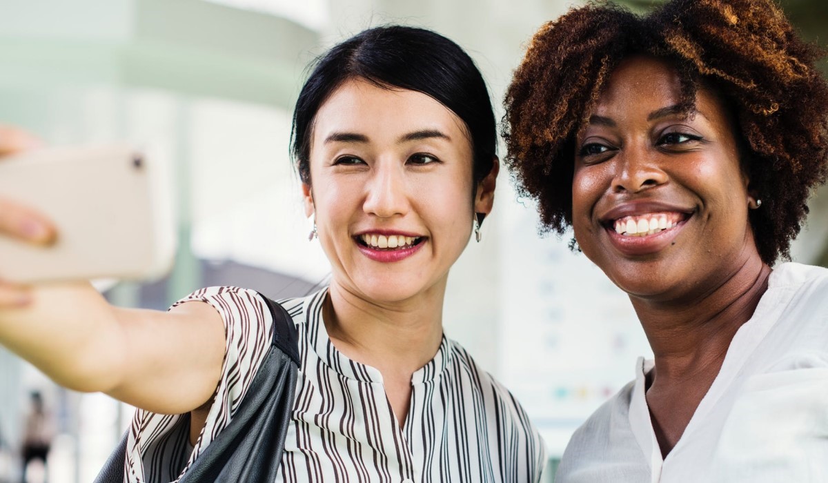 Free Mobile vs SOSH : quel forfait sans engagement avec 50Go de 4G à moins de 10 euros choisir ?