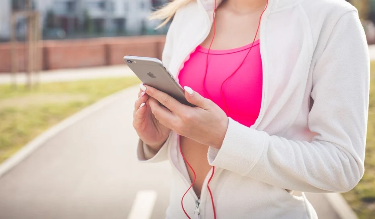 La Poste Mobile casse le prix de son forfait 30Go et offre Deezer Premium 4 mois !