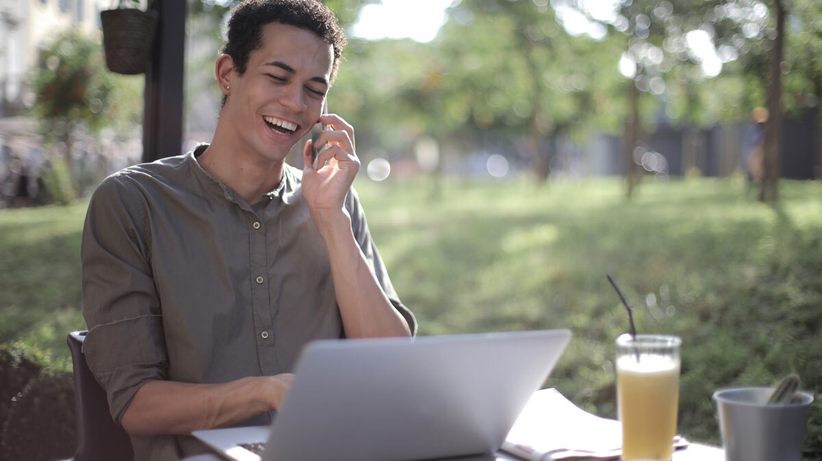 Quelle est la meilleure promotion pour votre forfait mobile 50 Go entre La Poste Mobile et Cdiscount ?