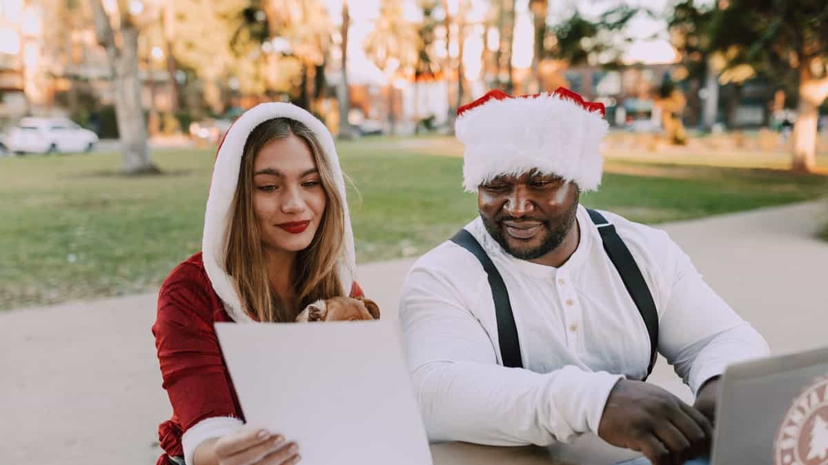 Le Noël idéal de SFR : la fibre à seulement 16 € par mois et Netflix offert !