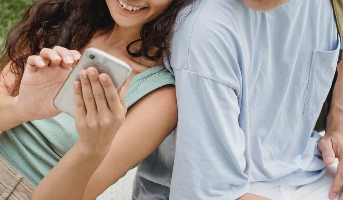 Le One de YouPrice ou Le petit de Prixtel : quelle offre mobile ajustable à 5€ choisir ?