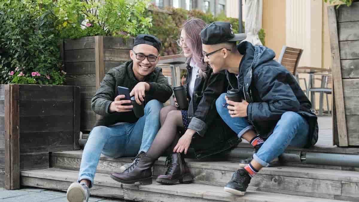 Le prix du Galaxy Z Flip 4 est en baisse à moins de 600€ chez Rakuten !