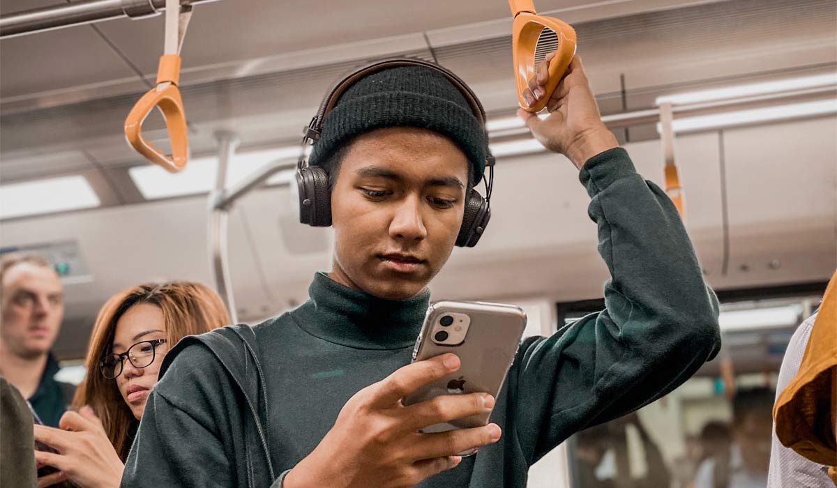 Les forfaits mobiles avec musique illimitée chez Bouygues Telecom et La Poste Mobile