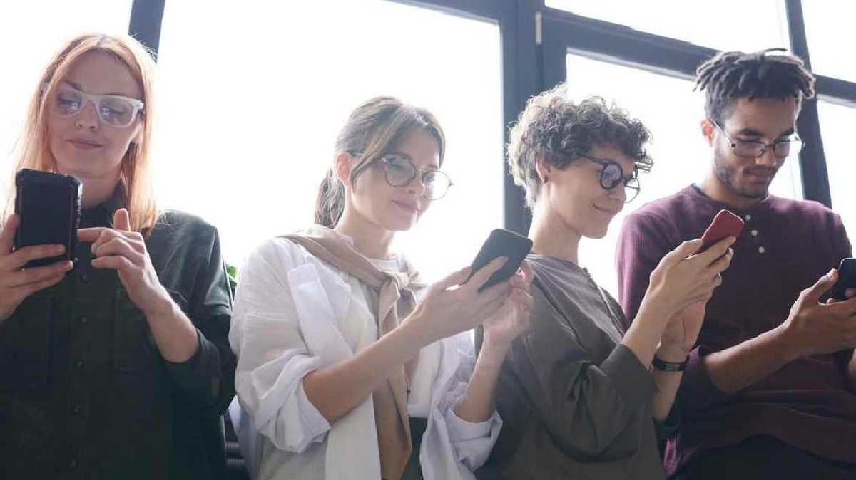 Retrouvez les meilleurs formules 10 Go avec ces forfaits mobile qui atomisent les prix dès 4,95 € !