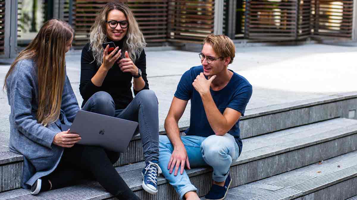 Les promos Orange pour les Soldes sont arrivées : un forfait mobile 80Go à moitié prix et un forfait 5G 140Go à prix canon !