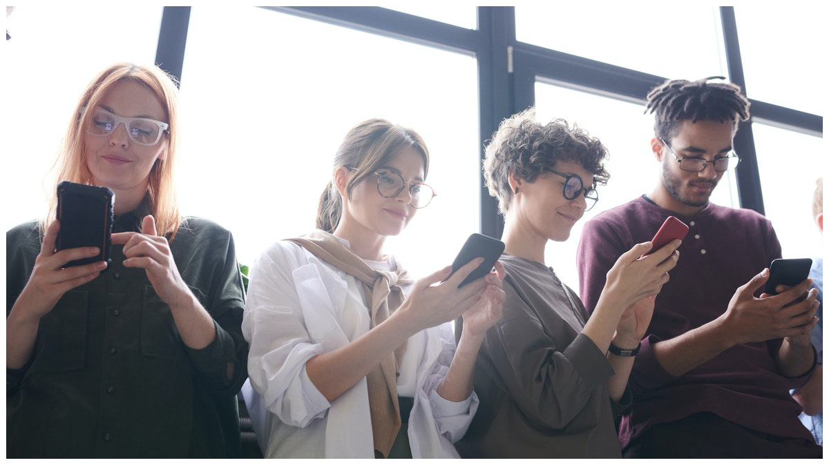 Les trois meilleurs forfaits mobiles 20 Go avec Red by SFR , Lebara et Cdiscount Mobile !