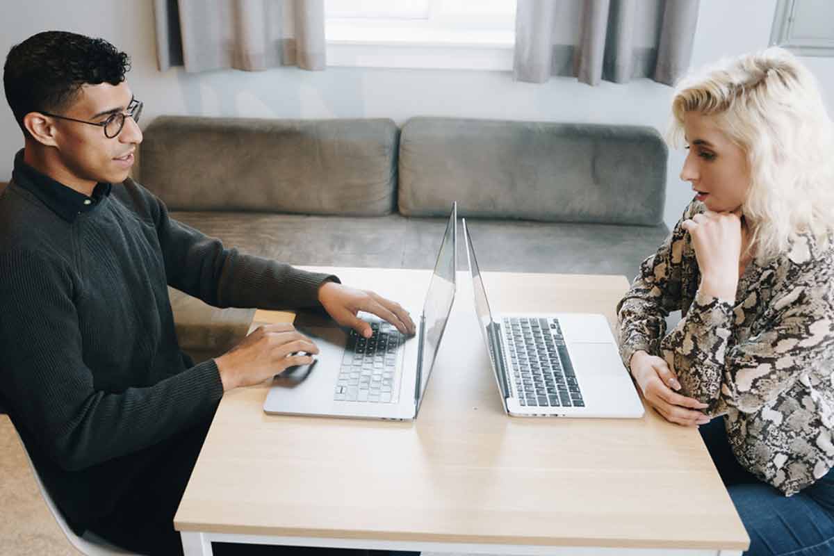 Livebox ou Boîte Sosh : quelle offre choisir pour bénéficier de la Fibre d’Orange ?