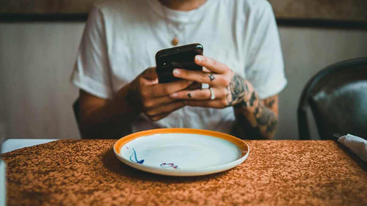 Maîtrisez votre budget en saisissant un forfait mobile sans engagement chez RED by SFR !