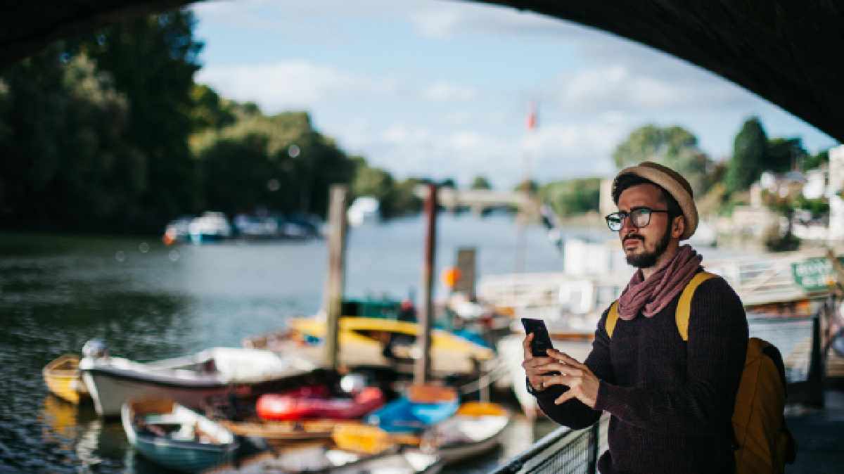 Nouveauté : Que vaut le nouveau forfait 5G de La Poste Mobile face à l'offre 250 Go de Free ?