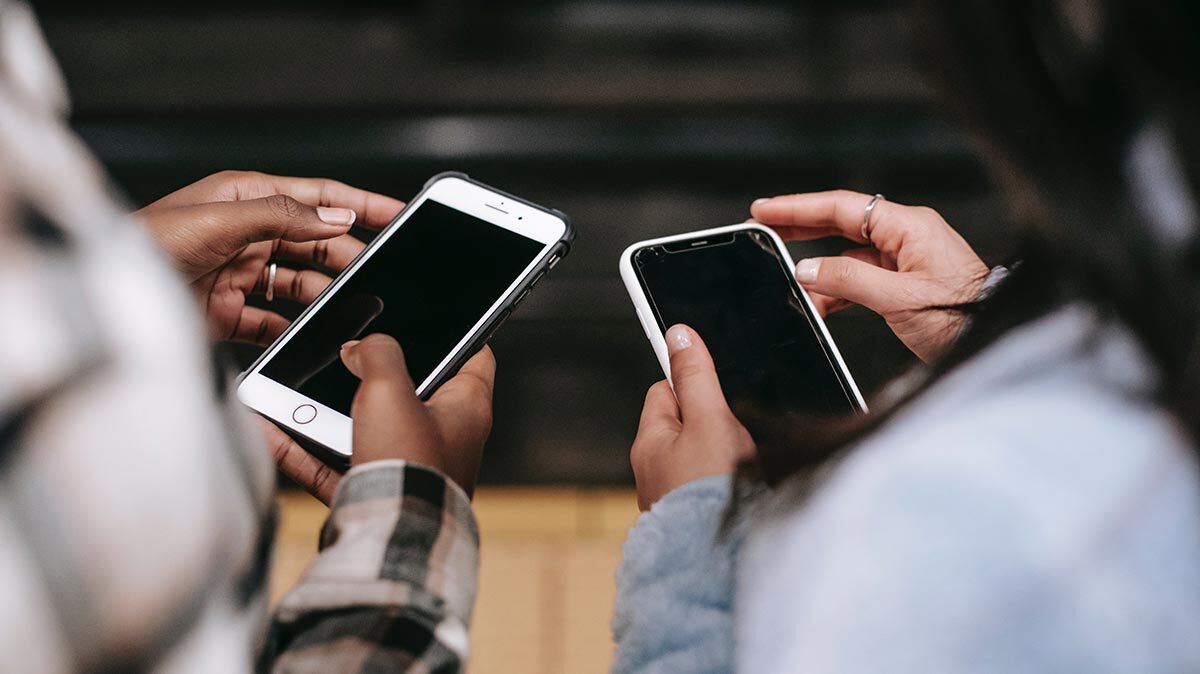 Un forfait mobile 20 ou 50 Go à prix bas, et à vie, ça vous tente ? Voici les nouvelles promos du jour sur le réseau SFR