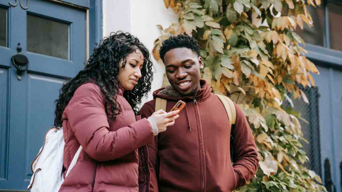 Obtenez un forfait mobile 100Go dès 9.99€ sur le réseau Orange, SFR ou Bouygues Telecom