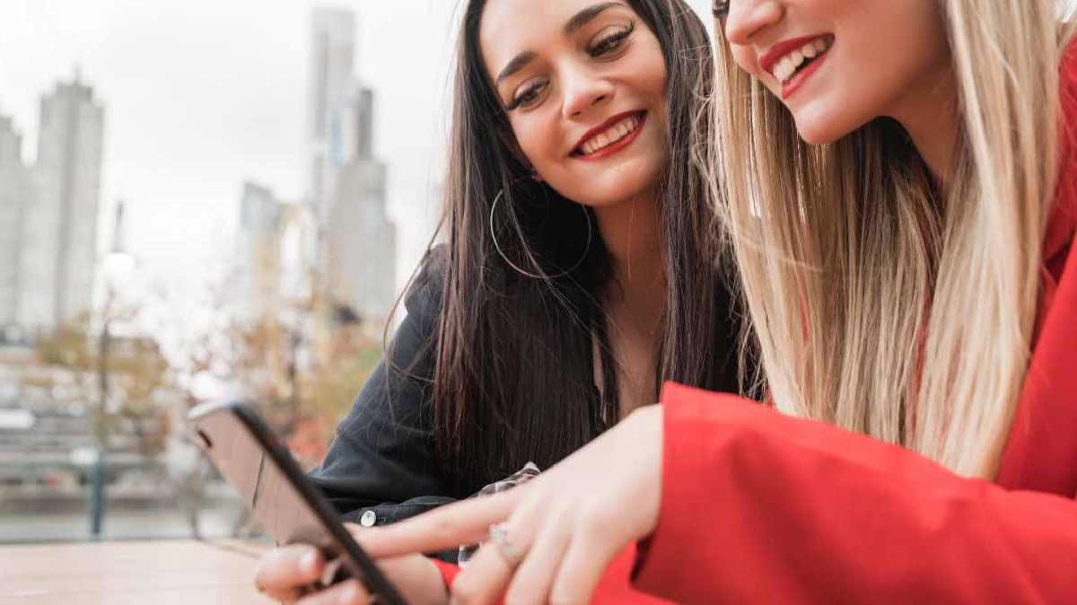 Plus que quelques heures pour profiter de ce forfait mobile renversant avec ses 111 Go dès 9,99 € sur le réseau de Orange !