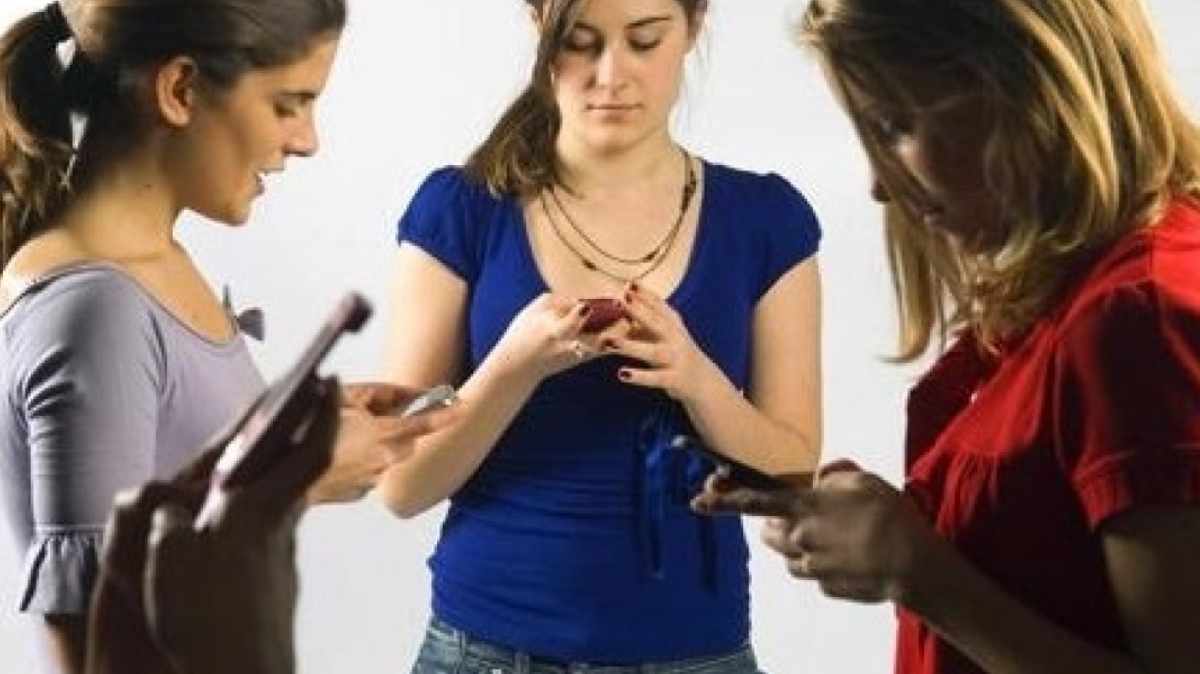 Profitez de ces trois énormes promos forfait mobile chez cet opérateur low cost : 40Go à 7.99€, 100Go à 9.99€ ou 210Go de 5G à 19.99€