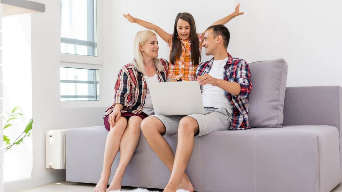 Quelle box fibre performante choisir pour bénéficier du WiFi 6 à la maison : Freebox Pop ou Bbox Must ?