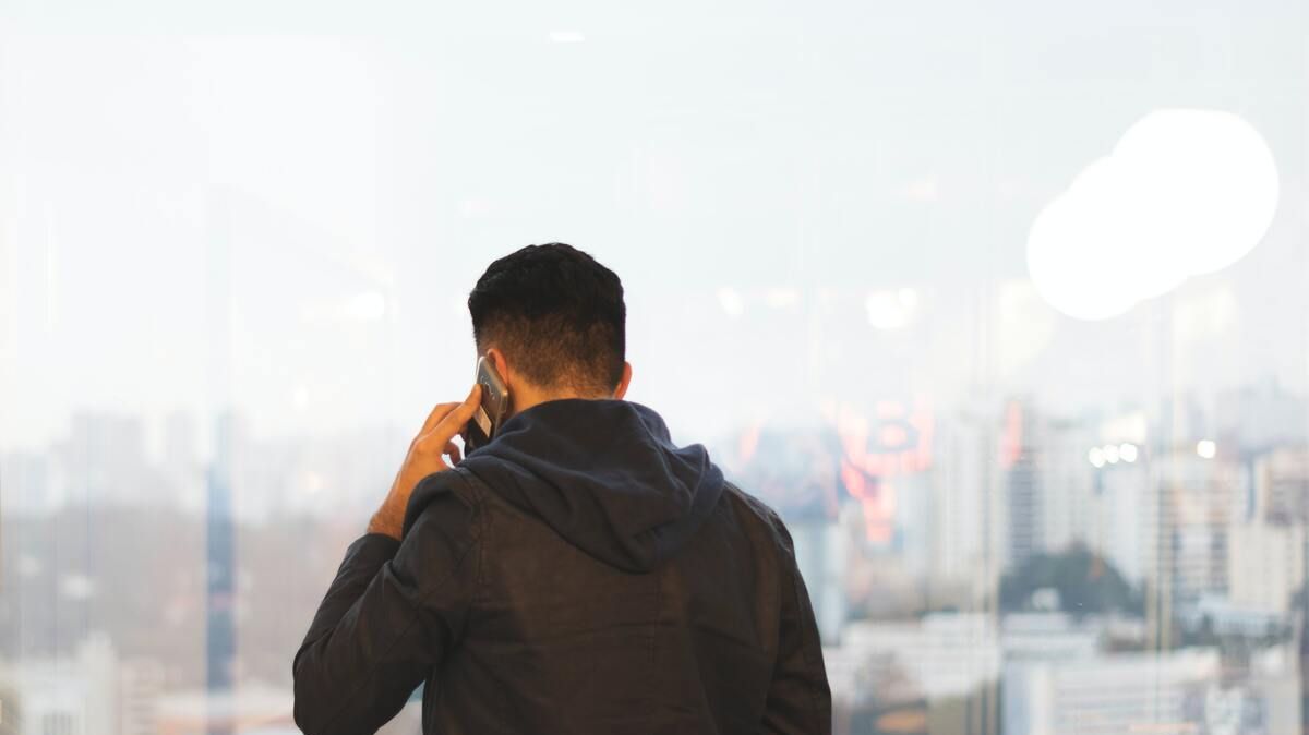 Top promos forfaits mobiles à 5€ / mois chez B&You, RED by SFR, Syma, NRJ Mobile et Prixtel