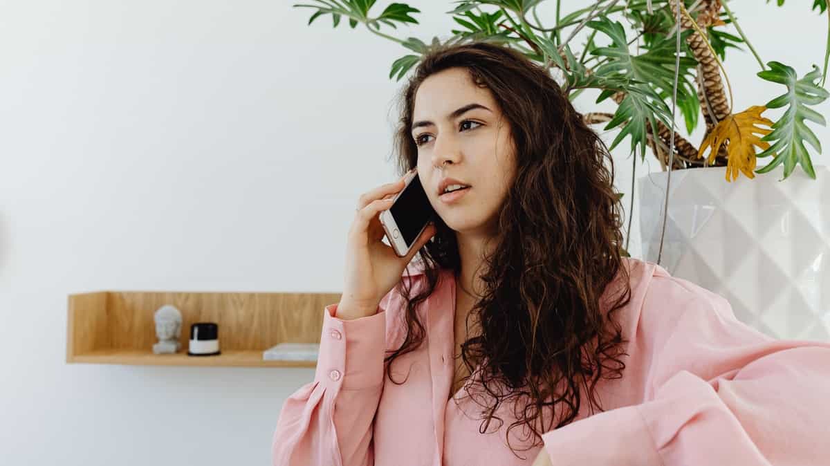 Qui propose le meilleur forfait illimité à 6 € : Syma Mobile ou Prixtel ?