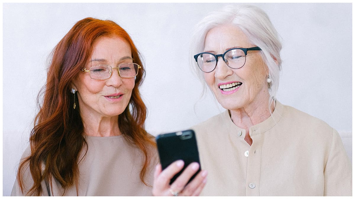 Duel au sommet entre RED by SFR et B&You avec leur forfait sans engagement 40Go à 9,99€/mois !