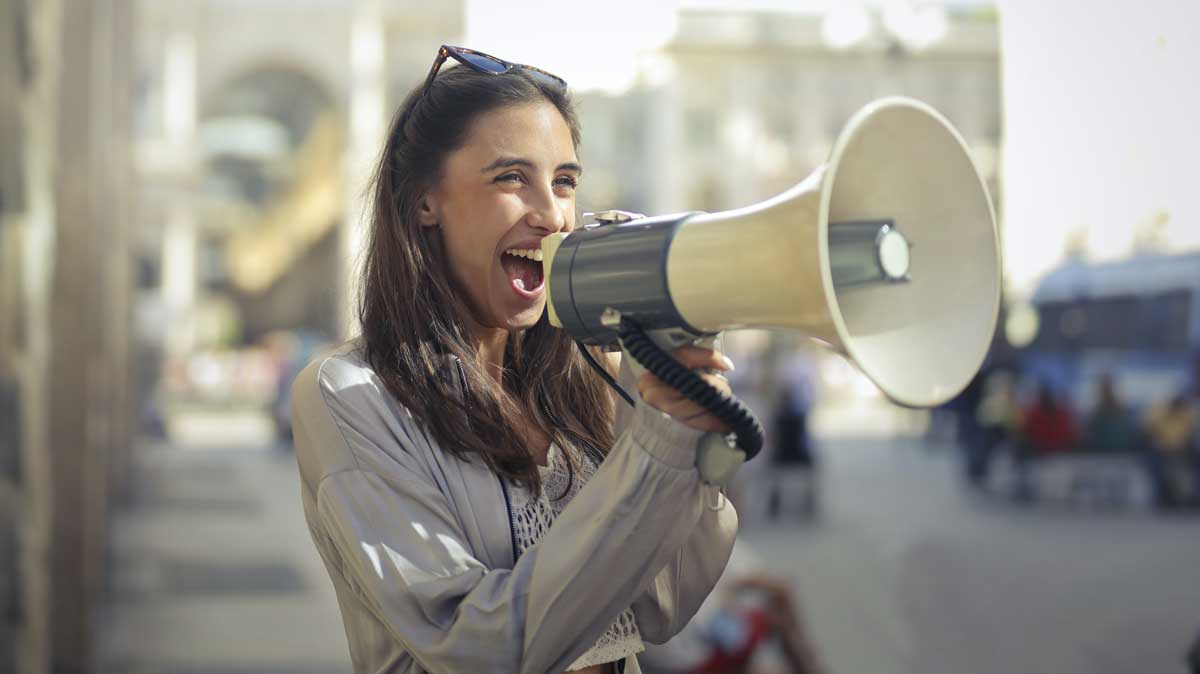 RED by SFR : Nouveaux forfaits mobiles en promo et le retour du RED DEAL avec un iPhone 8 offert