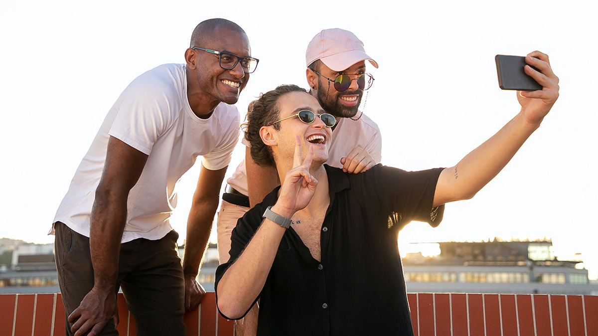 RED by SFR sort le grand jeu : nouvelles bonnes affaires pas chères sur ses forfaits mobiles