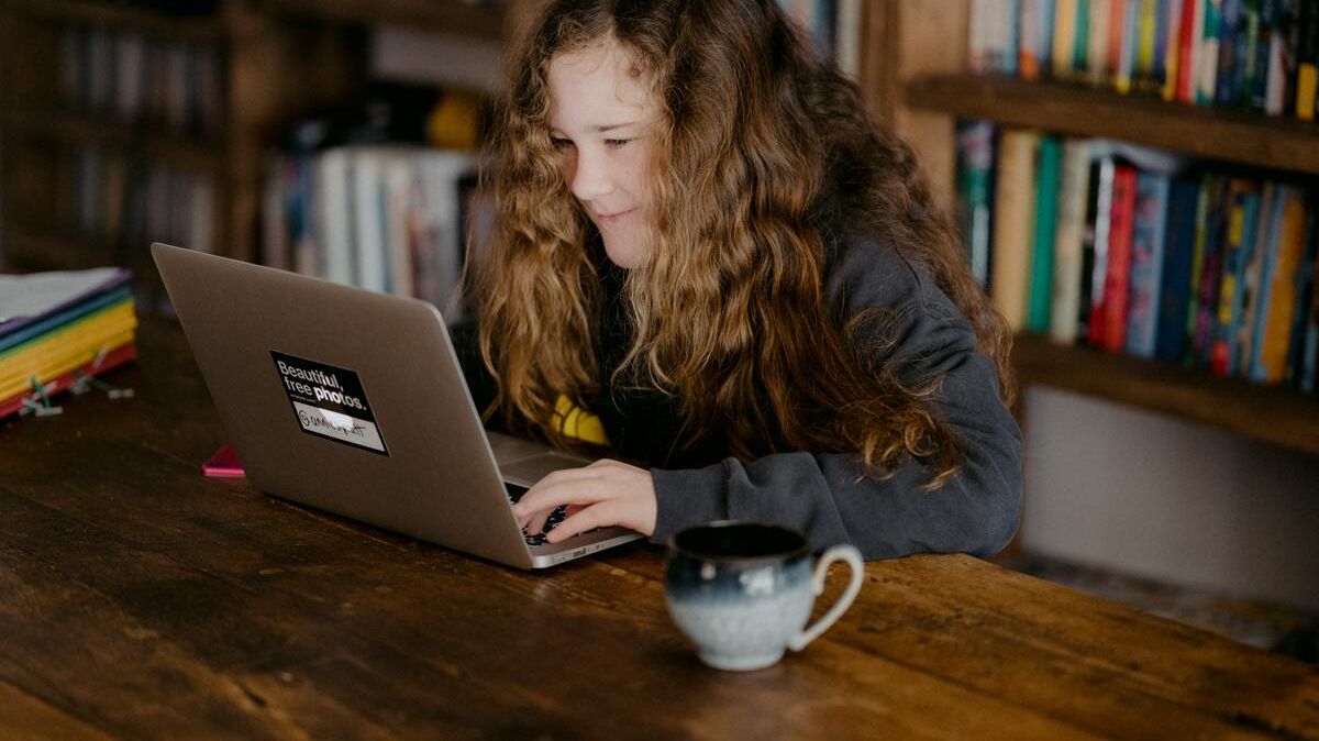 Ces 5 BOX Internet vous permettent de passer à la Fibre à petit prix