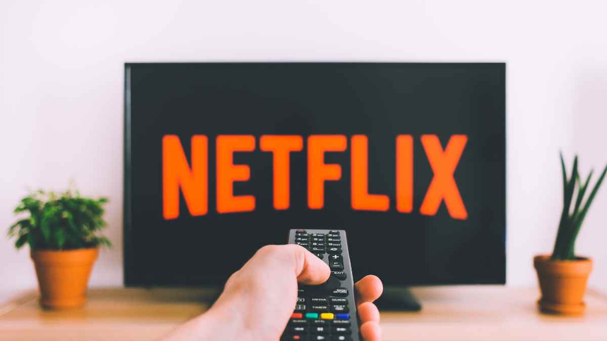 SFR lance une nouvelle box fibre à 23,99€/mois avec Netflix inclus : cela vaut-il le coup ?